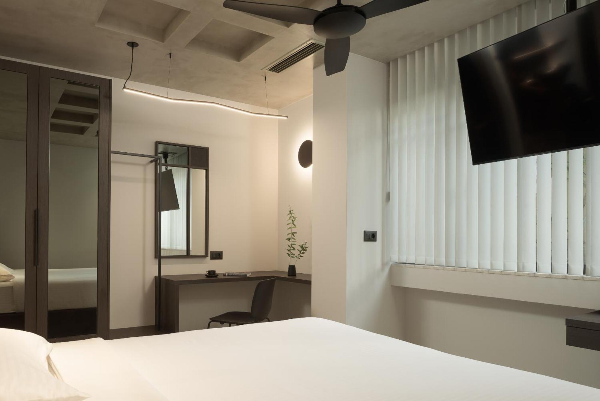 Pleiades Urban Stay By Semavί Iraklio Exterior foto